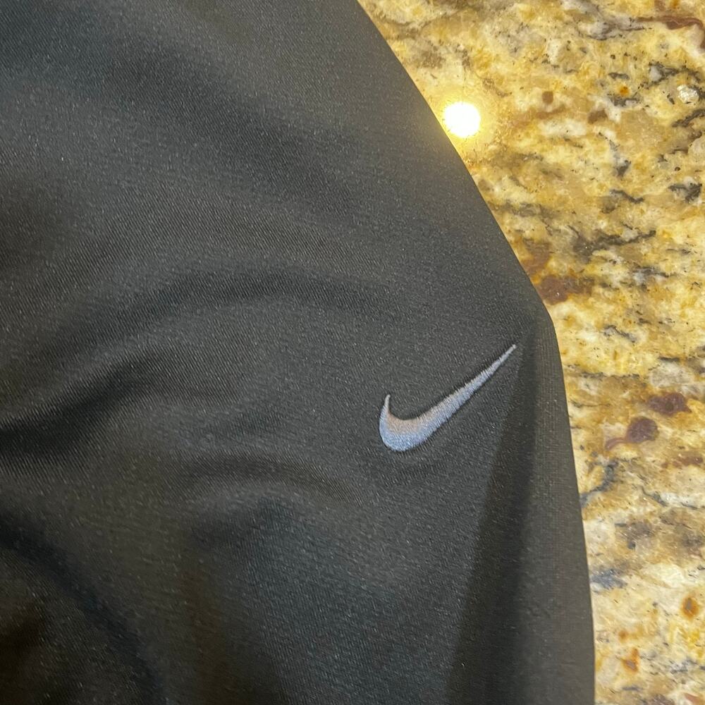 Nike 1/4 Zip Pullover Mens M Black Dri-Fit City‎ Embroidered Swoosh Golf - Picture 4 of 7